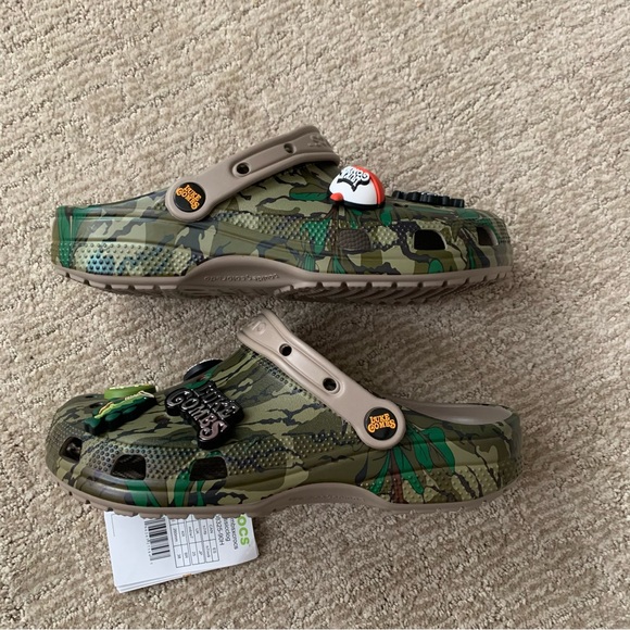 Luke Combs Crocs Men's 7/ Woman's 9 Bootleggers 2022 Brand New with Bag Camo - Picture 8 of 10